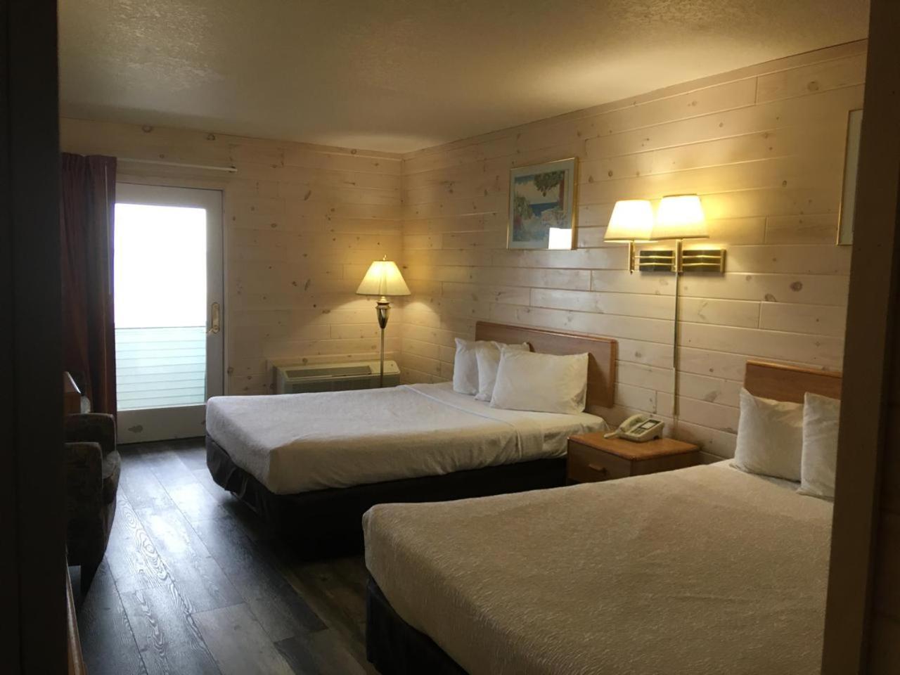 Great Mackinaw Beachfront Hotel Mackinaw City Ngoại thất bức ảnh